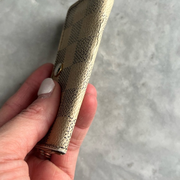 Louis Vuitton Damier Azur Four Key Holder CT3142 - Picture 12 of 16